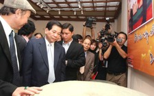 Khai mạc triển lãm 