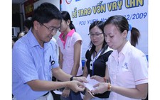 Còn gập ghềnh đường công nhân đến trường