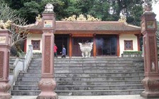 Huyền thoại hang Tám Cô