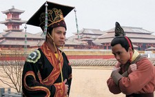 Làm phim lịch sử: Miếng bánh khó nuốt