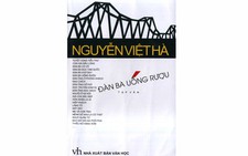 Đàn bà uống rượu