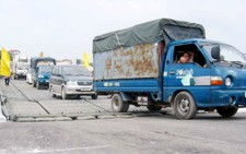 Thông xe cầu phao sông Đuống