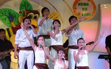 Chú ve con tròn 15 tuổi