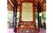Trưng bày công trình bản di chúc Bác Hồ bằng lá thốt nốt