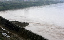 Lũ bất thường trên sông Hồng