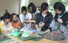 Học sinh với ngày hội văn hóa dân gian
