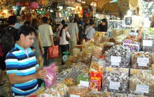 Chợ Bến Thành: mứt tết 