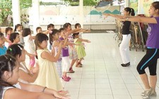 Nghỉ hè ở... trường
