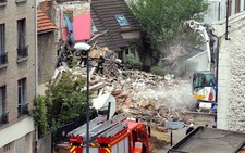 Sập khách sạn 4 tầng ở ngoại ô Paris, 3 người chết