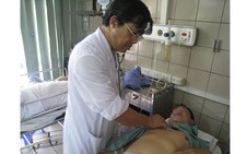 Lại ngộ độc rượu pha cồn công nghiệp