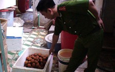 Vô tư nhập lậu nhân bánh trung thu