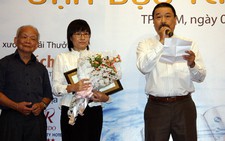 Giải thưởng sách Hay: Được trao là vinh dự