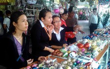 Thị trường Noel trầm lắng