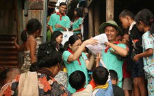 Chàng bác sĩ mê từ thiện
