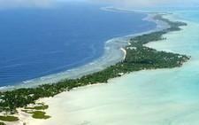 Di dời cả đảo quốc Kiribati do biến đổi khí hậu