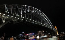 Cầu cảng Sydney mừng sinh nhật 80 tuổi