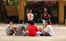 Thiếu vắng phim học đường