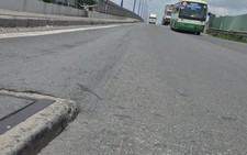 Cầu Rạch Chiếc lún sụt