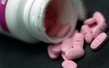Tiếp thị lừa, Hãng dược GlaxoSmithKline bị phạt 3 tỉ USD