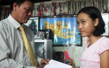 Giúp nữ sinh bán tóc đến trường