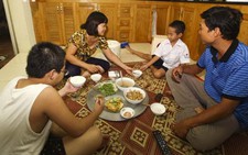 Nâng mức giảm trừ gia cảnh lên 9 triệu đồng/tháng