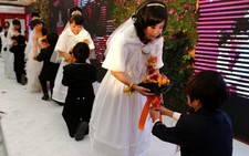 Đám cưới tập thể của những 