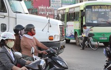 Ở vòng xoay 