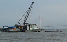 Xáng cạp cát 