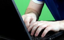Cấm sử dụng Internet trong giờ làm việc