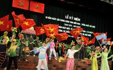 Mittinh kỷ niệm 38 năm ngày thống nhất đất nước