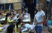 Cô học trò mở lớp học tình thương