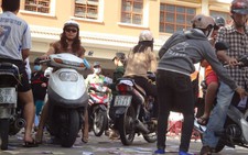 Phát tờ rơi hay xả rác?