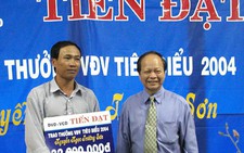 Công ty Tiến Đạt khen thưởng Nguyễn Ngọc Trường Sơn