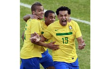 Fred cứu Brazil