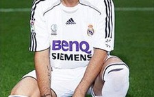 CLB Atletico Madrid giành được Jose Antonio Reyes