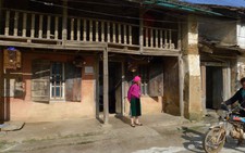 Phố cổ, nhà cổ: 