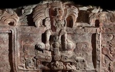 Tìm thấy bức phù điêu cổ của người Maya