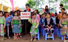 Bản Khoang khai giảng chậm
