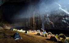 Du lịch thám hiểm hang Sơn Đoòng 