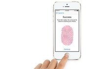 Bảo mật dấu vân tay iPhone 5S bị qua mặt