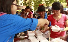 Trao yêu thương từ 