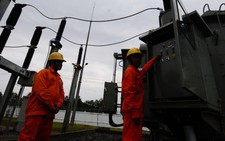Kéo điện ngầm xuyên biển ra Phú Quốc