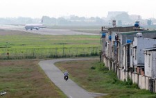 Sân bay Tân Sơn Nhất: từ 3.600ha còn... 1.500ha?