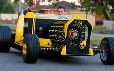 Ghép nửa triệu miếng nhựa Lego thành 