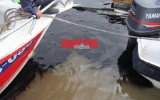 Tàu cánh ngầm chở 85 khách cháy dữ dội trên sông Sài Gòn