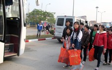 Gần 1000 sinh viên nghèo được tặng vé xe tết
