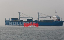 Tàu ngầm TP.Hồ Chí Minh vào đến vịnh Cam Ranh