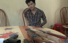 Bắt đối tượng có súng và 
