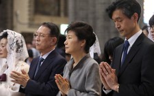 Thi thể nạn nhân phà Sewol trôi dạt trên biển