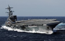 Mỹ điều tàu sân bay tới Iraq
